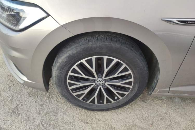 Used Volkswagen Sagitar 2020 280TSI DSG Comfort Version China VI Standard Left Front Wheel Hub