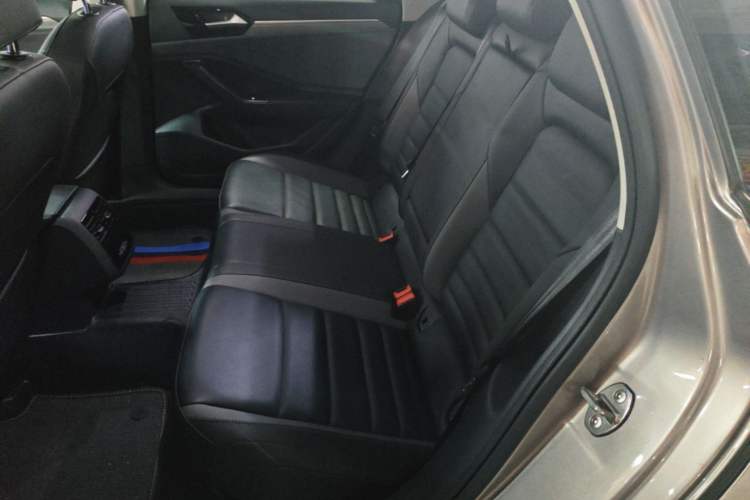 Used Volkswagen Sagitar 2020 280TSI DSG Comfort Version China VI Standard Left Rear Seat