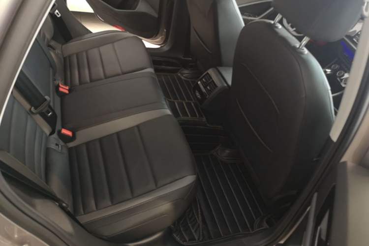 Used Volkswagen Sagitar 2020 280TSI DSG Comfort Version China VI Standard Left Rear Seat