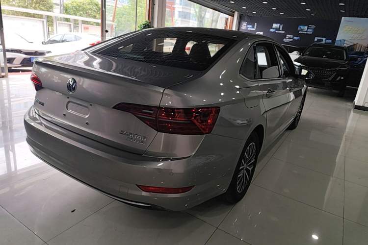 Used Volkswagen Sagitar 2020 200TSI DSG Comfort Version China VI Standard Rear Right 45 Deg