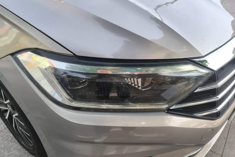 Used Volkswagen Sagitar 2020 280TSI DSG Comfort Version China VI Standard Right Front Headlight