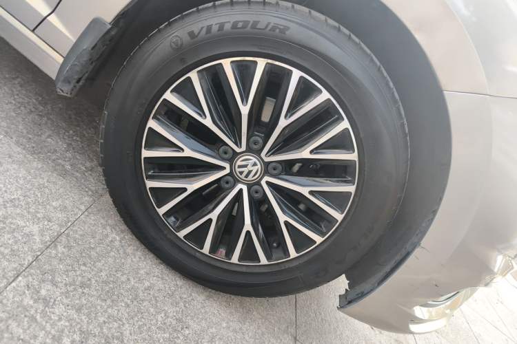 Used Volkswagen Sagitar 2020 280TSI DSG Comfort Version China VI Standard Right Front Wheel Hub