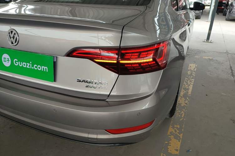 Used Volkswagen Sagitar 2020 200TSI Manual Comfort Version China VI Standard Right Rear Taillight