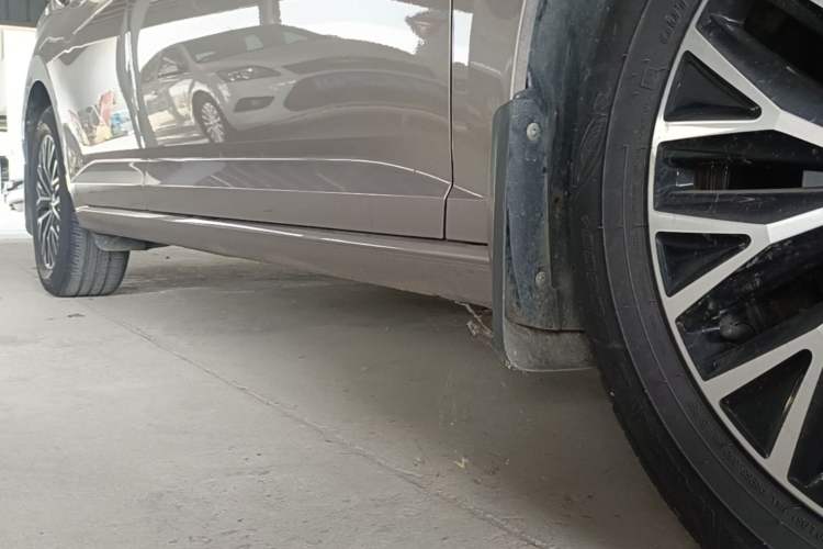 Used Volkswagen Sagitar 2020 280TSI DSG Comfort Version China VI Standard Right Side Sill