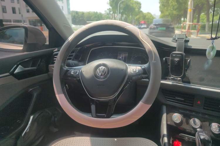 Used Volkswagen Sagitar 2020 280TSI DSG Comfort Version China VI Standard Steering Wheel