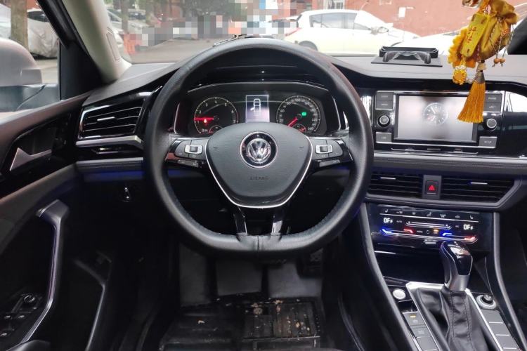 Used Volkswagen Sagitar 2020 280TSI DSG Luxury Version China VI Standard Steering Wheel