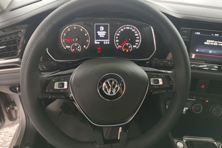 Used Volkswagen Sagitar 2020 200TSI Manual Comfort Version China VI Standard Steering Wheel