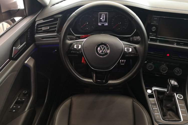 Used Volkswagen Sagitar 2020 280TSI DSG Comfort Version China VI Standard Steering Wheel