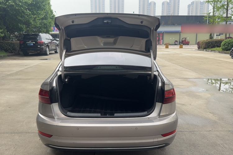 Used Volkswagen Sagitar 2020 280TSI DSG Comfort Version China VI Standard Trunk
