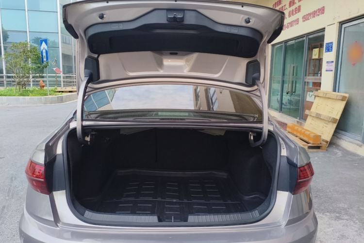 Used Volkswagen Sagitar 2020 200TSI DSG Comfort Version China VI Standard Trunk