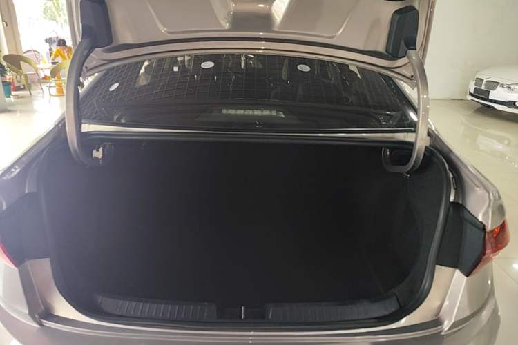 Used Volkswagen Sagitar 2020 200TSI DSG Comfort Version China VI Standard Trunk
