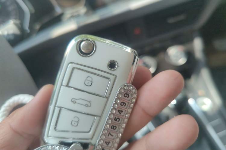 Used Volkswagen Sagitar 2020 280TSI DSG Comfort Version China VI Standard Vehicle Key