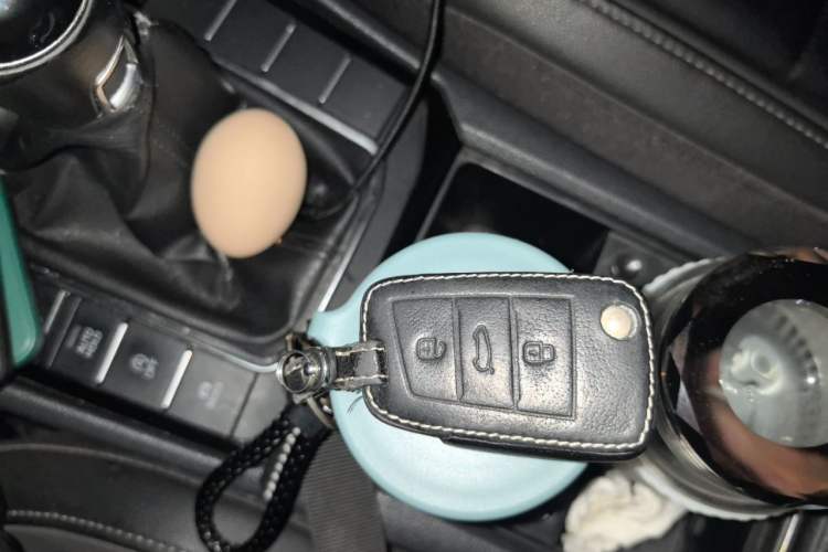 Used Volkswagen Sagitar 2020 200TSI Manual Comfort Version China VI Standard Vehicle Key