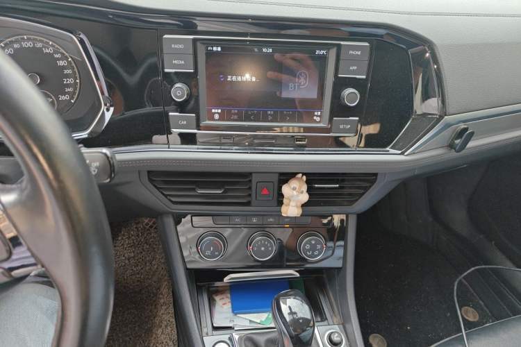 Used Volkswagen Sagitar 2020 200TSI DSG Comfort Version China VI Standard Audio And AC Panel