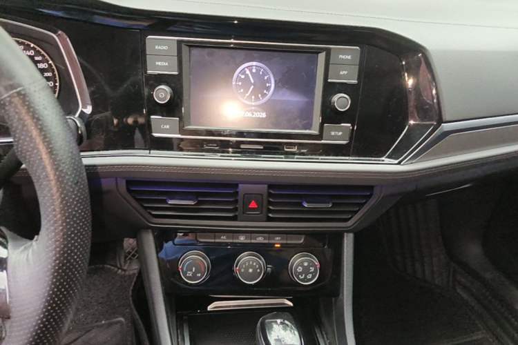Used Volkswagen Sagitar 2020 280TSI DSG Comfort Version China VI Standard Audio And AC Panel