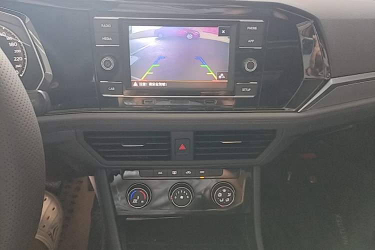 Used Volkswagen Sagitar 2020 200TSI DSG Comfort Version China VI Standard Audio And AC Panel