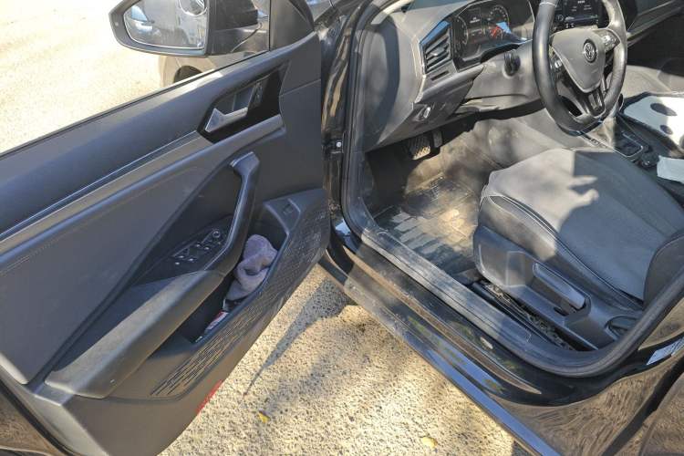 Used Volkswagen Sagitar 2020 200TSI DSG Comfort Version China VI Standard Driver Seat