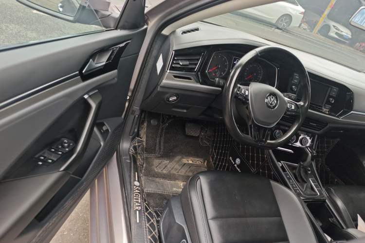 Used Volkswagen Sagitar 2020 280TSI DSG Comfort Version China VI Standard Driver Seat