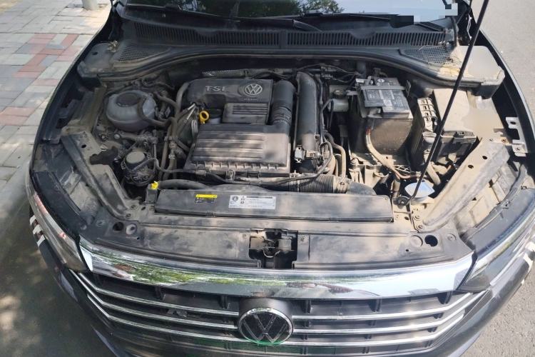 Used Volkswagen Sagitar 2020 280TSI DSG Comfort Version China VI Standard Engine Bay