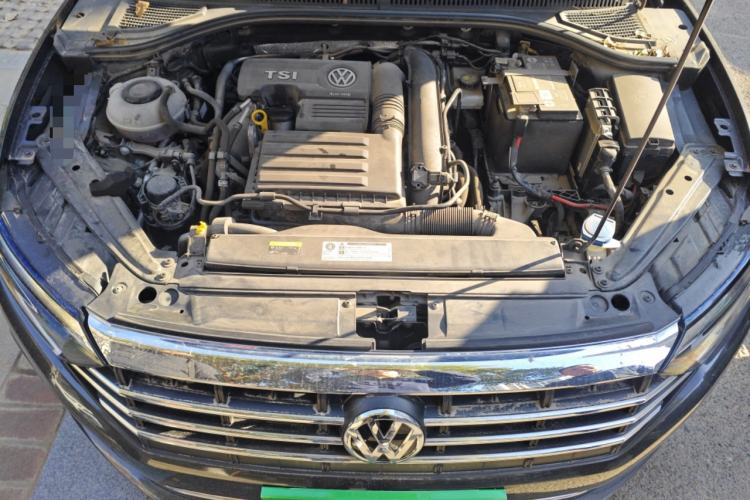Used Volkswagen Sagitar 2020 200TSI DSG Comfort Version China VI Standard Engine Bay