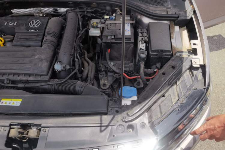 Used Volkswagen Sagitar 2020 280TSI DSG Comfort Version China VI Standard Engine Bay Left