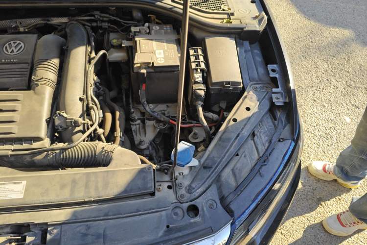 Used Volkswagen Sagitar 2020 200TSI DSG Comfort Version China VI Standard Engine Bay Left