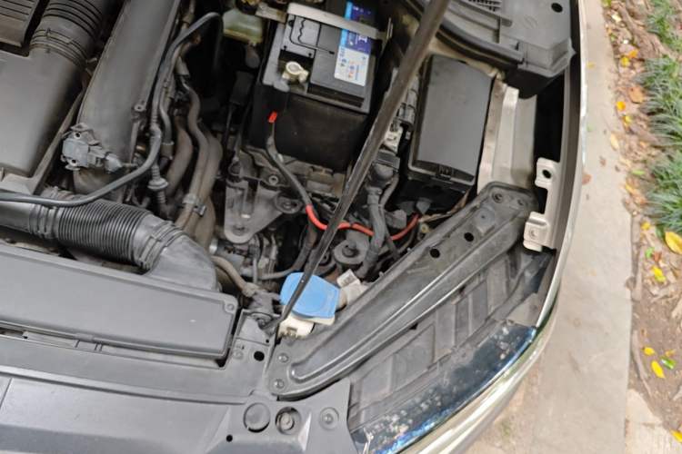 Used Volkswagen Sagitar 2020 280TSI DSG Comfort Version China VI Standard Engine Bay Left