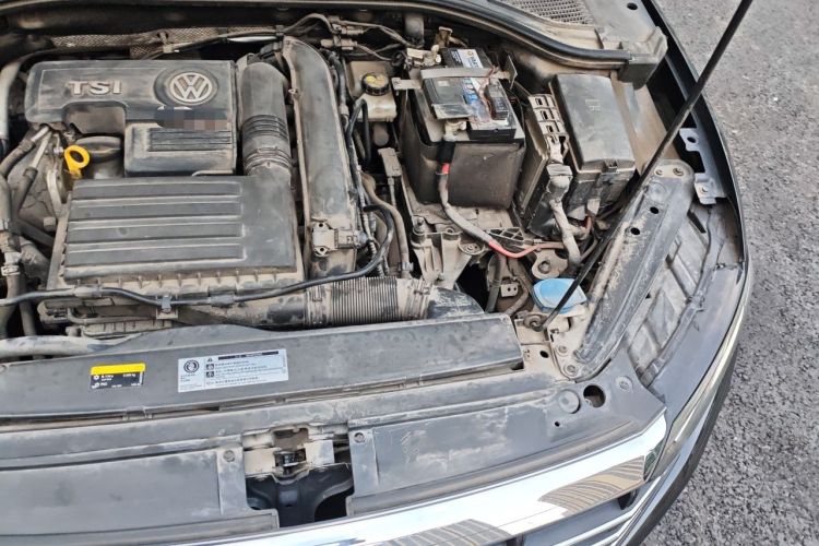 Used Volkswagen Sagitar 2020 280TSI DSG R-Line China VI Engine Bay Left