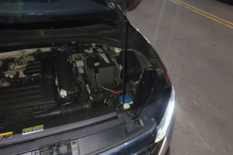 Used Volkswagen Sagitar 2020 280TSI DSG Comfort Version China VI Standard Engine Bay Left