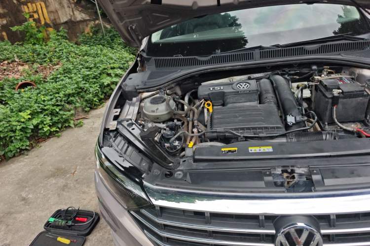 Used Volkswagen Sagitar 2020 280TSI DSG Comfort Version China VI Standard Engine Bay Right