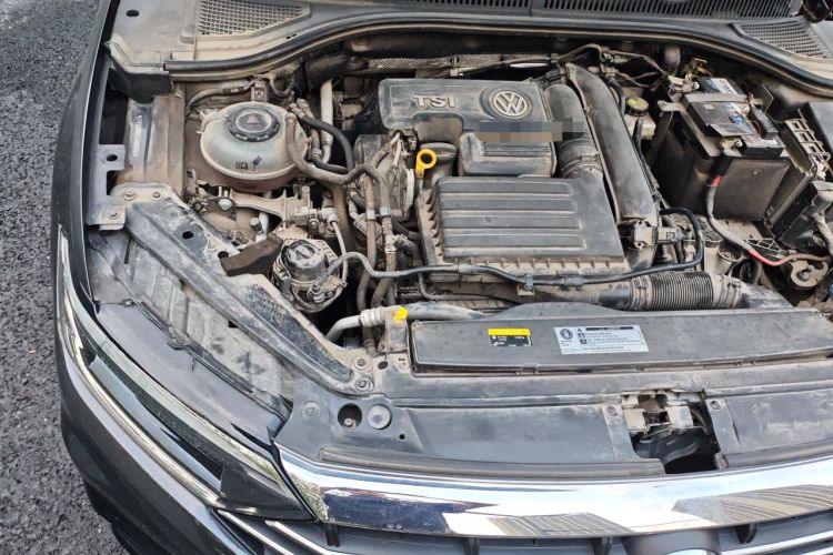 Used Volkswagen Sagitar 2020 280TSI DSG R-Line China VI Engine Bay Right