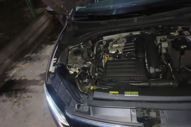 Used Volkswagen Sagitar 2020 280TSI DSG Comfort Version China VI Standard Engine Bay Right