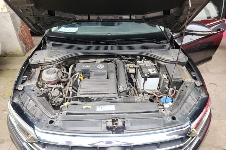 Used Volkswagen Sagitar 2020 280TSI DSG Comfort Version China VI Standard Engine Bay