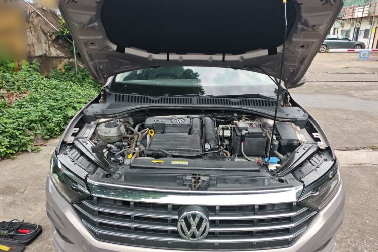 Used Volkswagen Sagitar 2020 280TSI DSG Comfort Version China VI Standard Engine Bay