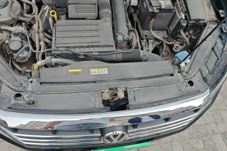 Used Volkswagen Sagitar 2020 200TSI DSG Comfort Version China VI Standard Engine Bay