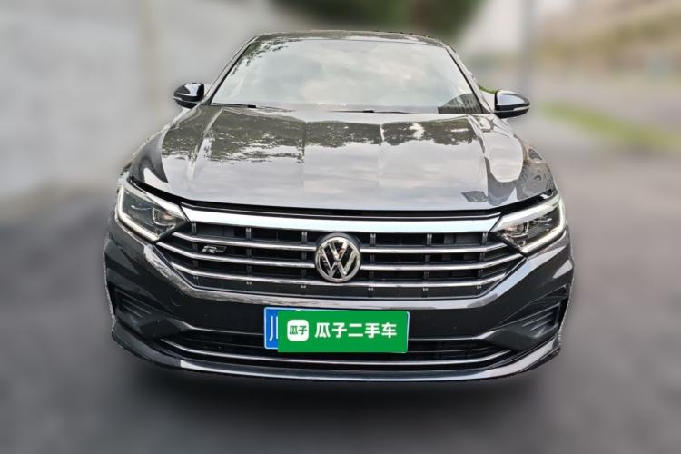 Used Volkswagen Sagitar 2020 280TSI DSG R-Line China VI Front