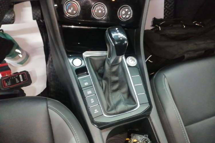 Used Volkswagen Sagitar 2020 280TSI DSG Comfort Version China VI Standard Gear Lever