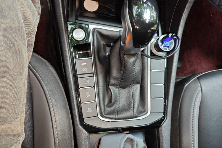 Used Volkswagen Sagitar 2020 280TSI DSG Comfort Version China VI Standard Gear Lever