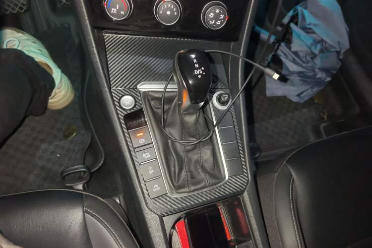 Used Volkswagen Sagitar 2020 280TSI DSG Comfort Version China VI Standard Gear Lever