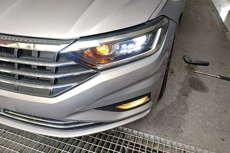 Used Volkswagen Sagitar 2020 200TSI DSG Comfort Version China VI Standard Left Front Headlight
