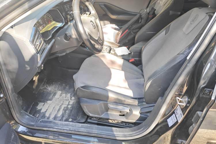 Used Volkswagen Sagitar 2020 200TSI DSG Comfort Version China VI Standard Left Front Seat