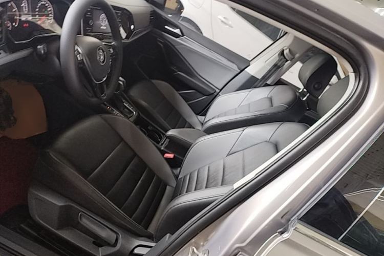 Used Volkswagen Sagitar 2020 200TSI DSG Comfort Version China VI Standard Left Front Seat
