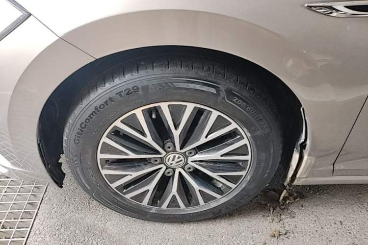 Used Volkswagen Sagitar 2020 200TSI DSG Comfort Version China VI Standard Left Front Wheel Hub