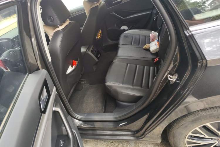 Used Volkswagen Sagitar 2020 280TSI DSG Comfort Version China VI Standard Left Rear Seat