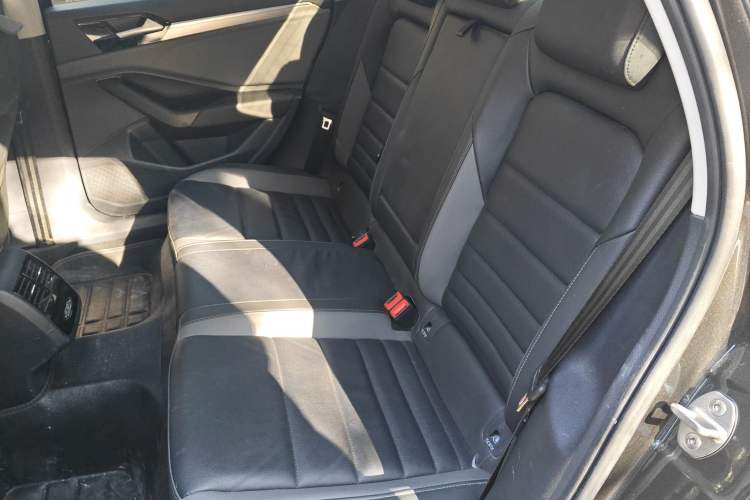Used Volkswagen Sagitar 2020 200TSI DSG Comfort Version China VI Standard Left Rear Seat