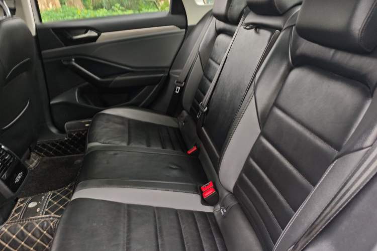 Used Volkswagen Sagitar 2020 280TSI DSG Comfort Version China VI Standard Left Rear Seat