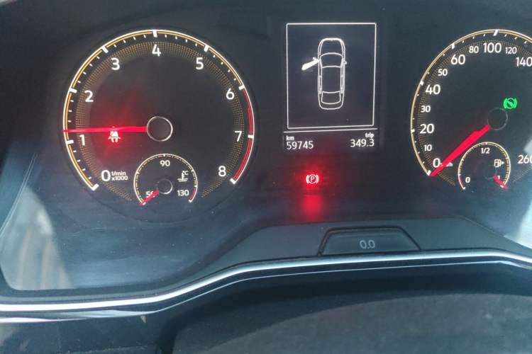 Used Volkswagen Sagitar 2020 200TSI DSG Comfort Version China VI Standard Odometer Close Up