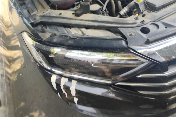 Used Volkswagen Sagitar 2020 280TSI DSG Comfort Version China VI Standard Right Front Headlight