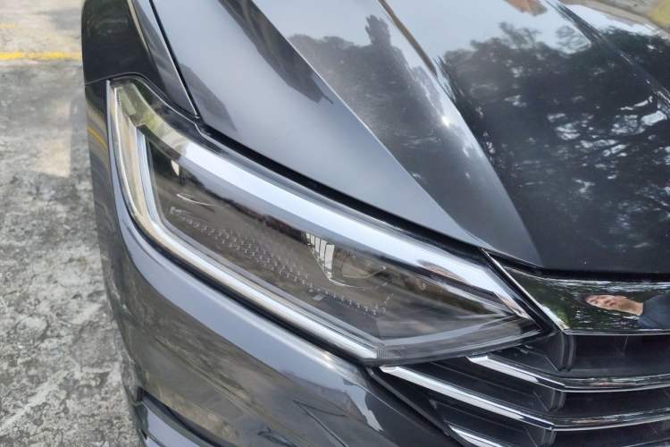Used Volkswagen Sagitar 2020 280TSI DSG Comfort Version China VI Standard Right Front Headlight