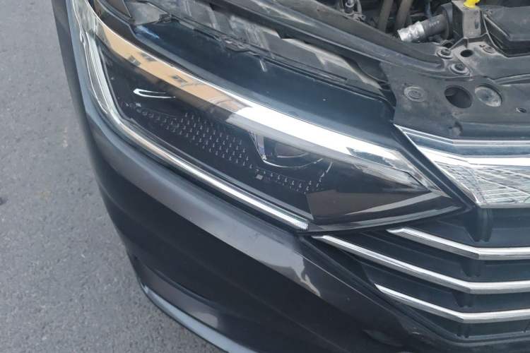 Used Volkswagen Sagitar 2020 200TSI DSG Comfort Version China VI Standard Right Front Headlight